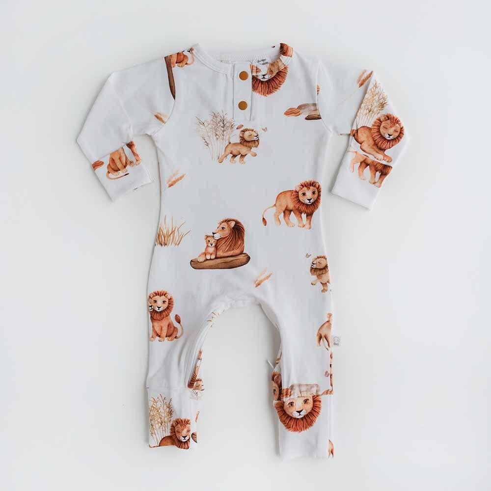 SNUGGLE HUNNY Growsuit - Lion - New